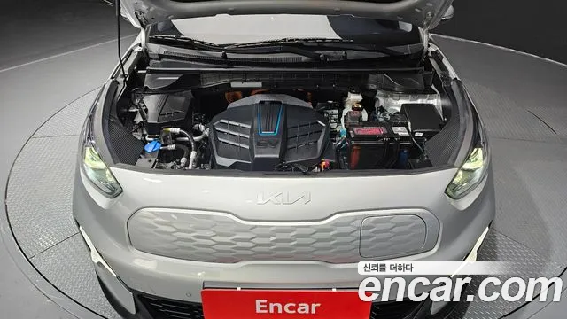 Kia Niro — Фото автомобиля 5