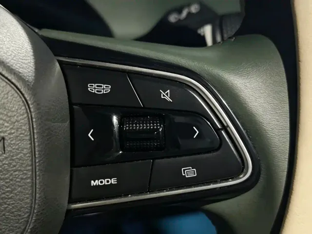 Geely Haoyue L — Фото автомобиля 12