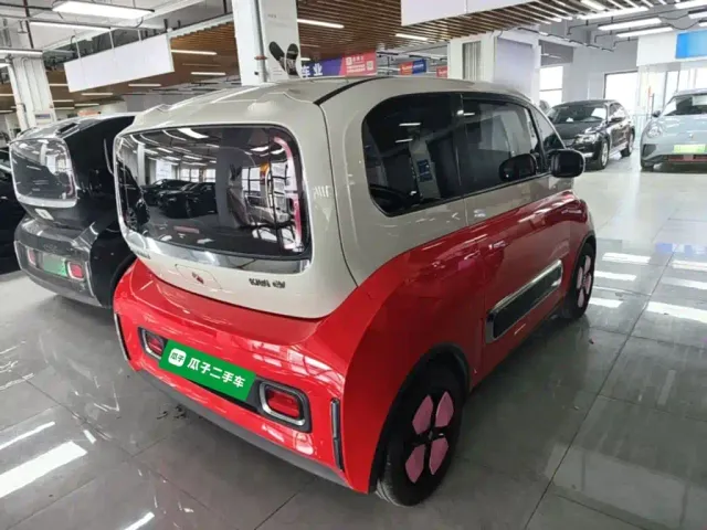 Baojun KiWi EV — Фото автомобиля 6