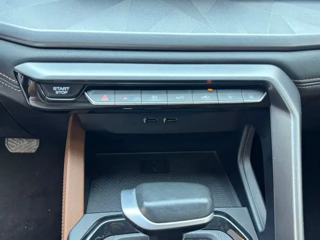 Geely Vision X6 — Фото автомобиля 20