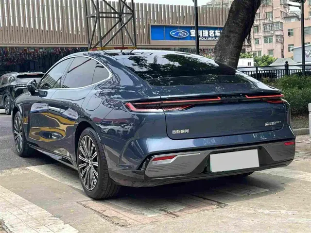 Geely Galaxy Xingyao 8 — Фото автомобиля 6