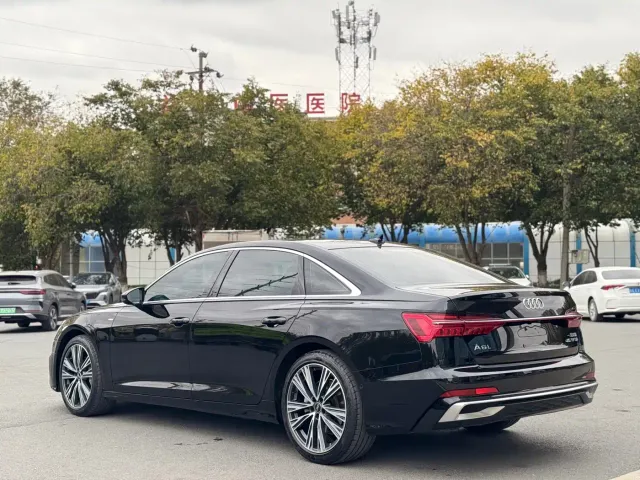 Audi A6L — Фото автомобиля 12