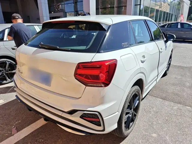 Audi Q2L — Фото автомобиля 6
