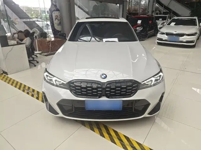 BMW 3 Series — Фото автомобиля 2