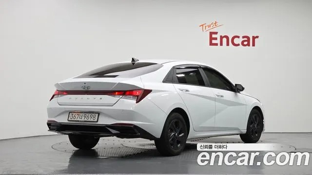 Hyundai Avante — Фото автомобиля 2