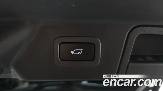 Land Rover Range Rover Velar Range Rover Velar 3.0 P400 R-Dynamic HSE — Фото автомобиля 30