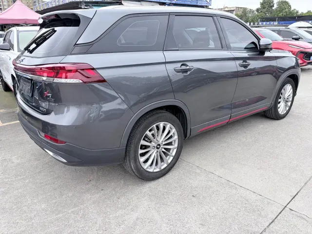 Changan X7 Plus — Фото автомобиля 14