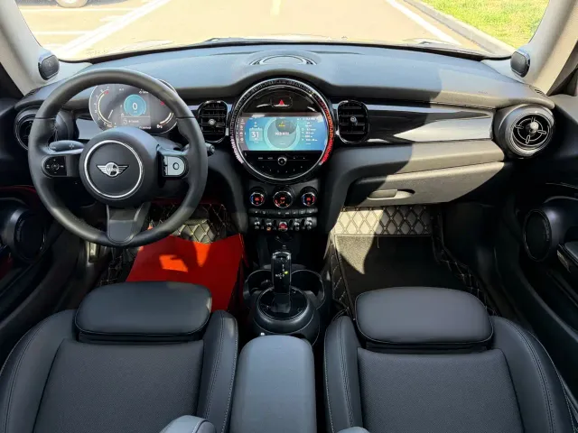 MINI Hatch — Фото автомобиля 12