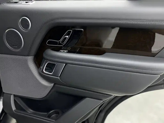 Land Rover Range Rover — Фото автомобиля 25