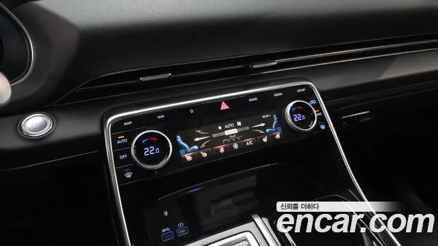 Genesis GV80 — Фото автомобиля 23