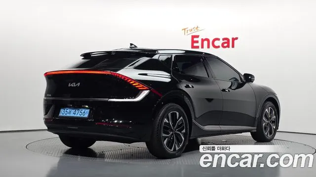 Kia EV6 — Фото автомобиля 2