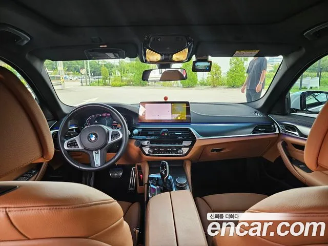 BMW 5-Series — Фото автомобиля 6