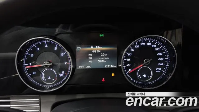 Hyundai Grandeur Новый Grandeur IG — Фото автомобиля 8
