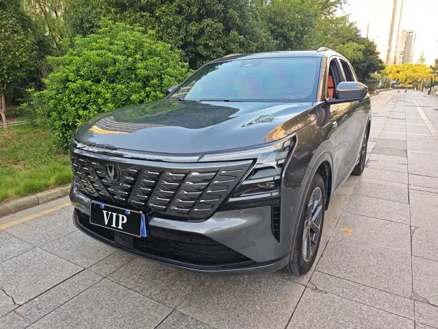 Changan CS75 Plus — Фото автомобиля 2