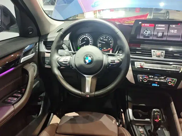 BMW X1 — Фото автомобиля 10