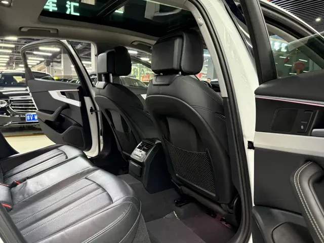 Audi A4L — Фото автомобиля 15