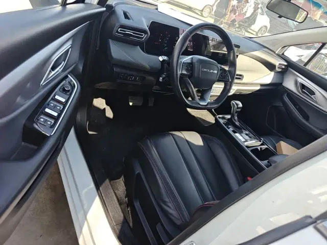 BAIC Beijing U5 PLUS — Фото автомобиля 15