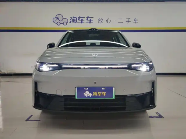 Leapmotor C10 — Фото автомобиля 2