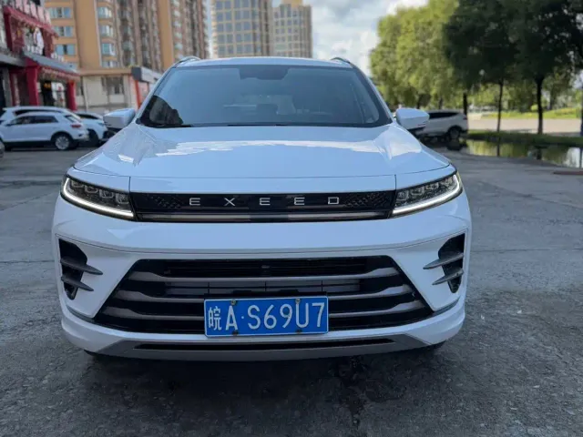 Exeed LX — Фото автомобиля 2