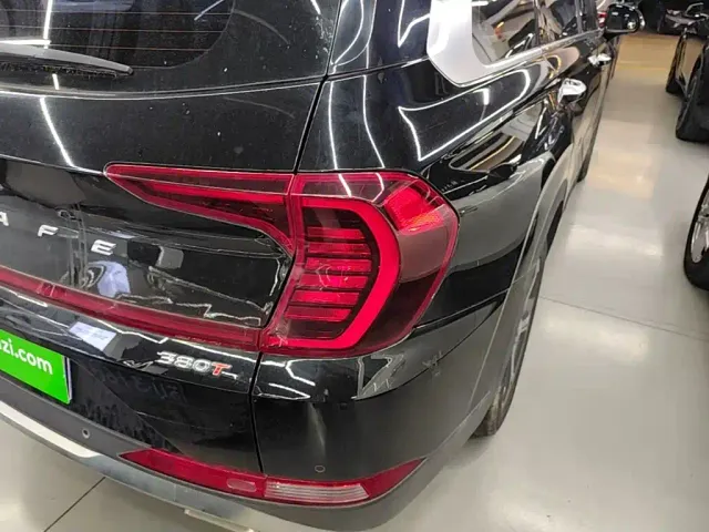 Hyundai Santa Fe — Фото автомобиля 7