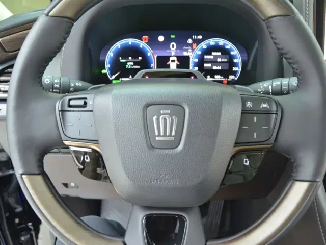 Toyota Vellfire — Фото автомобиля 8