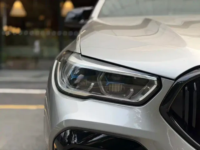 BMW X6 M — Фото автомобиля 8