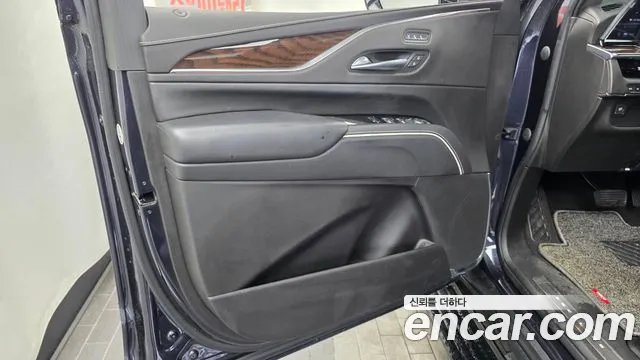 Cadillac Escalade Escalade 5 поколение — Фото автомобиля 22