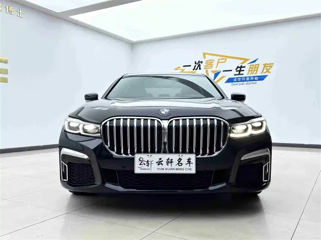 BMW 7 Series — Фото автомобиля 2