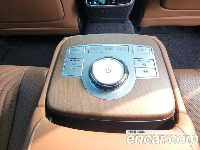 Genesis G80 Бензин 2.5 турбо AWD — Фото автомобиля 11