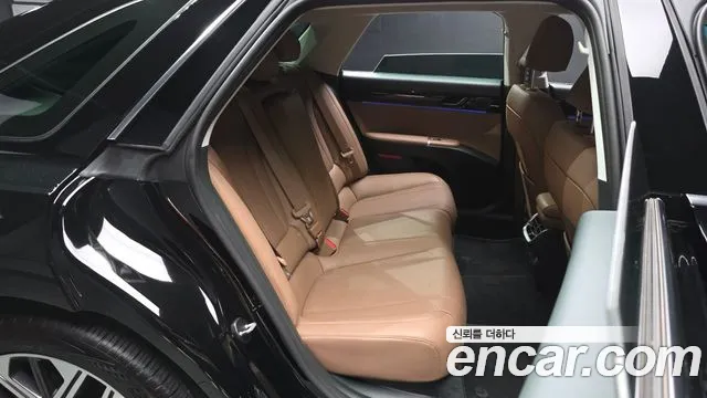 Hyundai Grandeur GN7 — Фото автомобиля 17