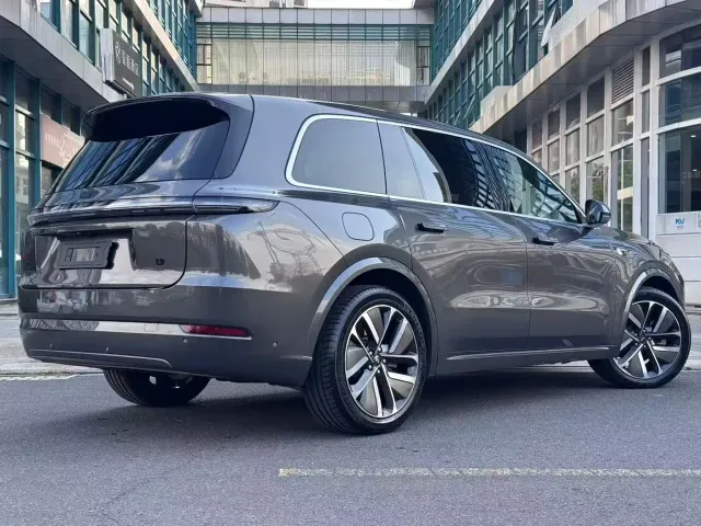 Li Auto L9 — Фото автомобиля 8
