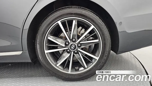 Hyundai Grandeur Новый Grandeur IG — Фото автомобиля 19