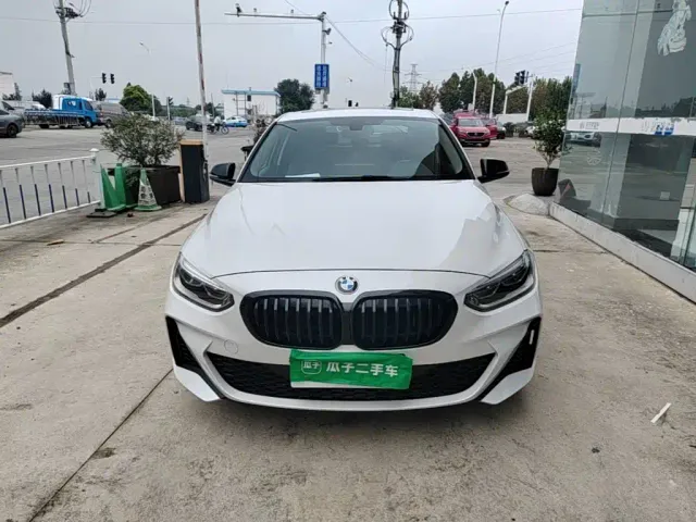 BMW 1 Series — Фото автомобиля 2