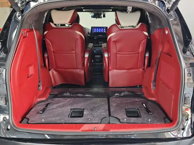Toyota Sienna — Фото автомобиля 21