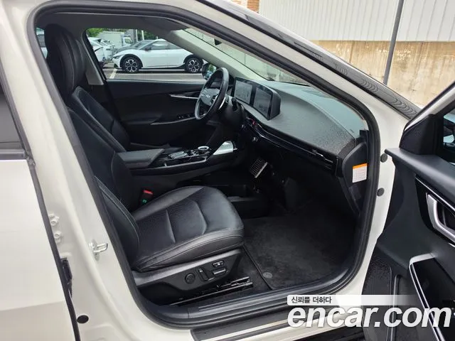 Kia EV6 — Фото автомобиля 12