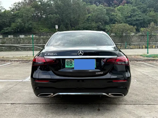 Mercedes-Benz E-Class — Фото автомобиля 15