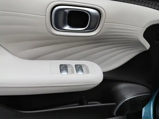 GAC Aion UT — Фото автомобиля 9