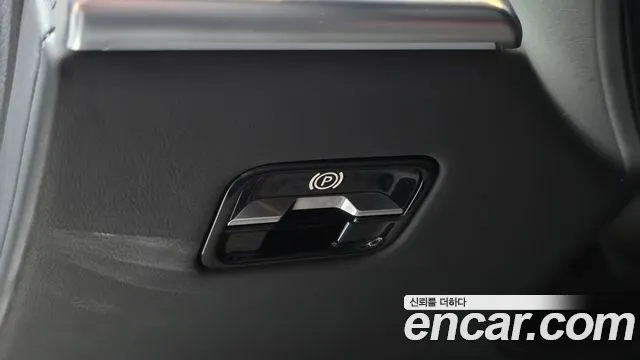Mercedes-Benz S-Class — Фото автомобиля 27