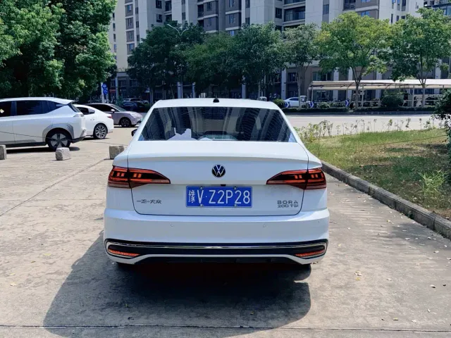 Volkswagen Bora — Фото автомобиля 5
