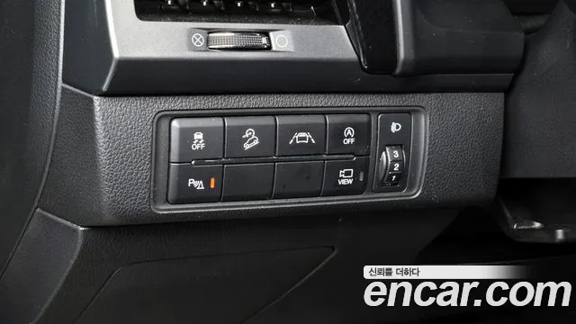 KG_Mobility_Ssangyong Rexton Новый Rexton Sport Khan Дизель 2.2 4WD — Фото автомобиля 14