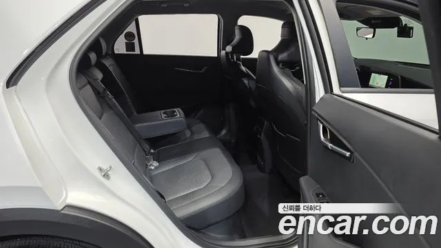 Kia Niro The All New — Фото автомобиля 12