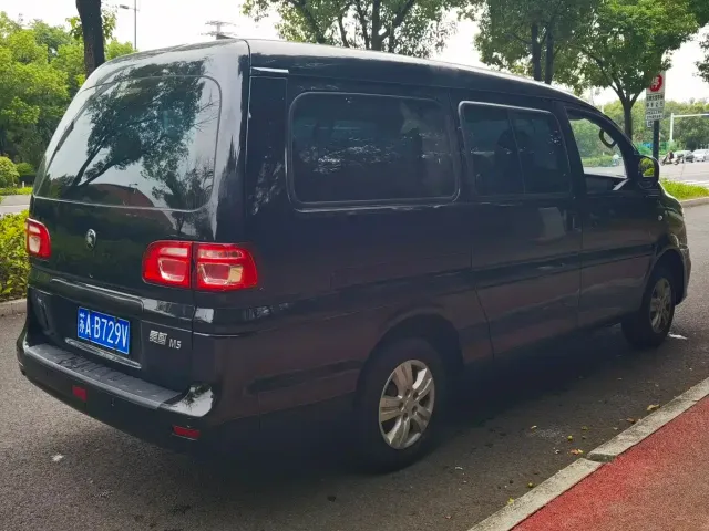 Dongfeng Fengxing Lingzhi 2022 M5L 1.6L Utility 7-Seater — Фото автомобиля 10