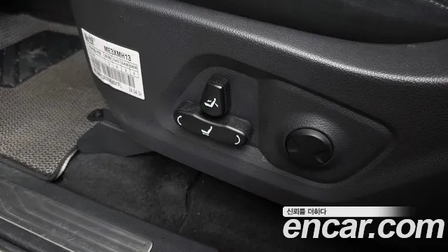 KG_Mobility_Ssangyong Rexton Новый Rexton Sport Khan Дизель 2.2 4WD — Фото автомобиля 28