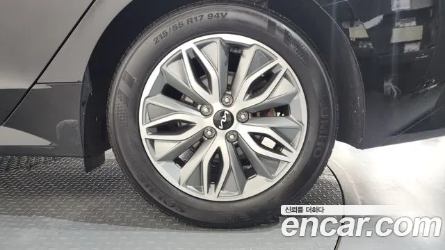Kia K5 Prestige — Фото автомобиля 21