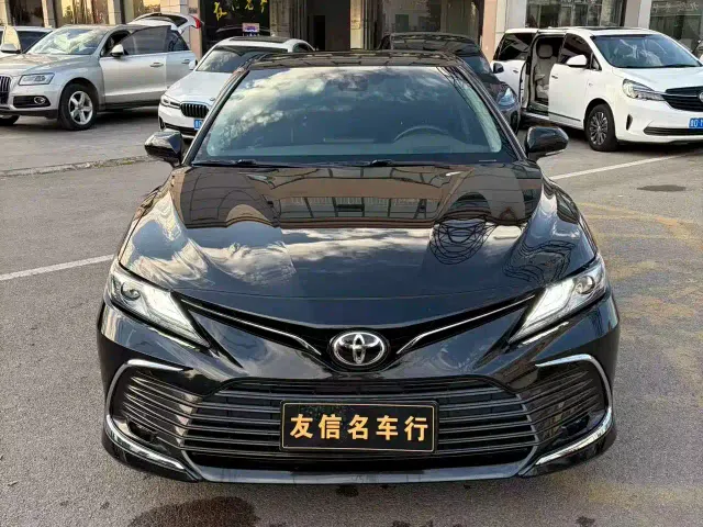 Toyota Camry — Фото автомобиля 2