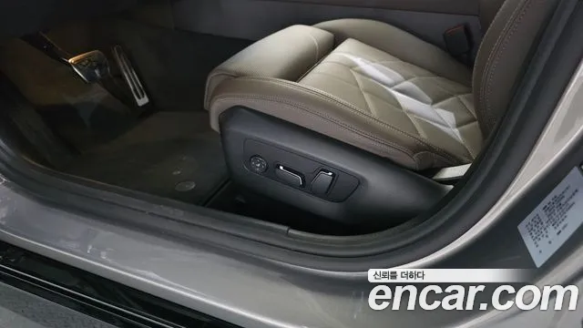 BMW 5-Series — Фото автомобиля 30