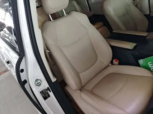 Toyota Granvia — Фото автомобиля 19