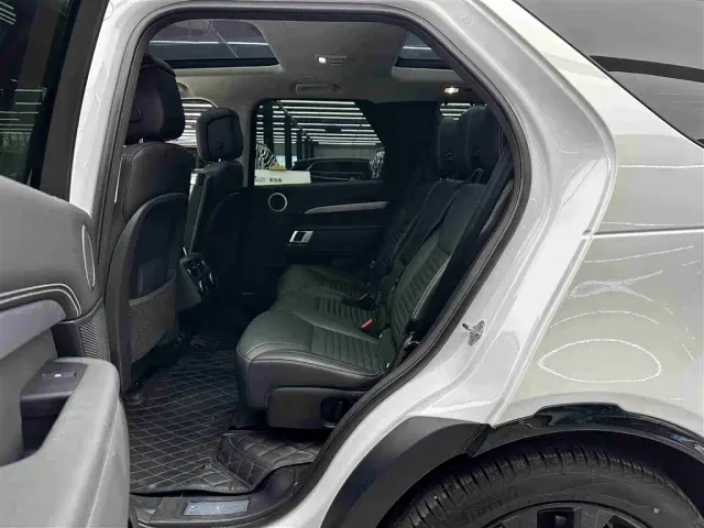 Land Rover Discovery — Фото автомобиля 7