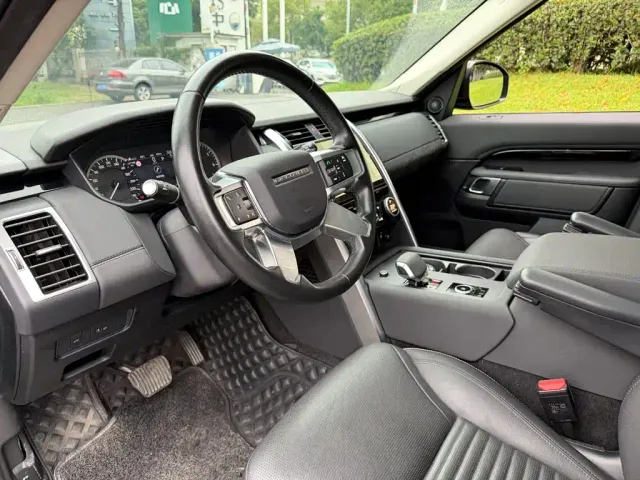 Land Rover Discovery 2021 Model 300PS S — Фото автомобиля 7