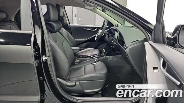 Kia Niro The All New Niro — Фото автомобиля 12